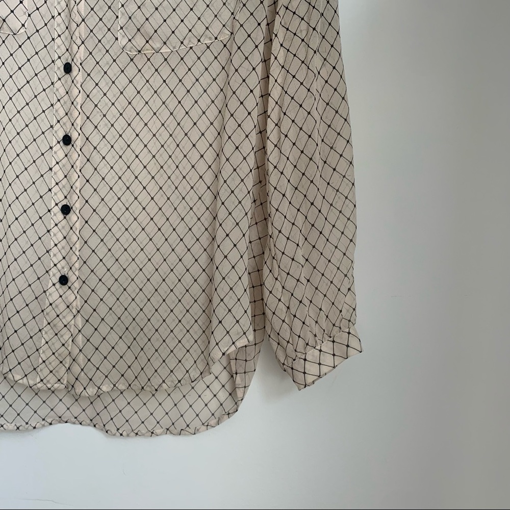 Club Monaco Sheer Ivory Button Down Size S - Picture 2 of 3